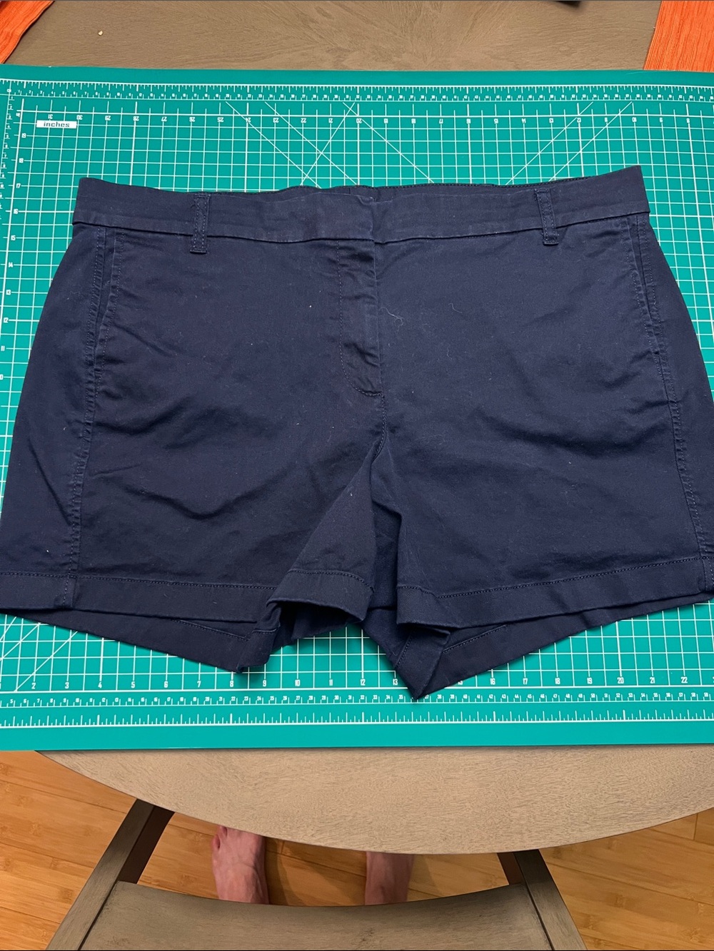 J. Crew Women’s Navy Cotton Chino Shorts 5” Inseam